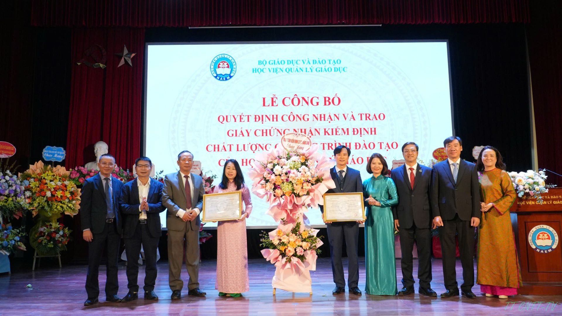 HỌC VIỆN QUẢN LÝ GIÁO DỤC ĐÓN NHẬN QUYẾT ĐỊNH CÔNG NHẬN ĐẠT CHUẨN CHẤT LƯỢNG CHƯƠNG TRÌNH ĐÀO TẠO THẠC SĨ QUẢN LÝ GIÁO DỤC VÀ ĐẠI HỌC TÂM LÝ HỌC GIÁO DỤC