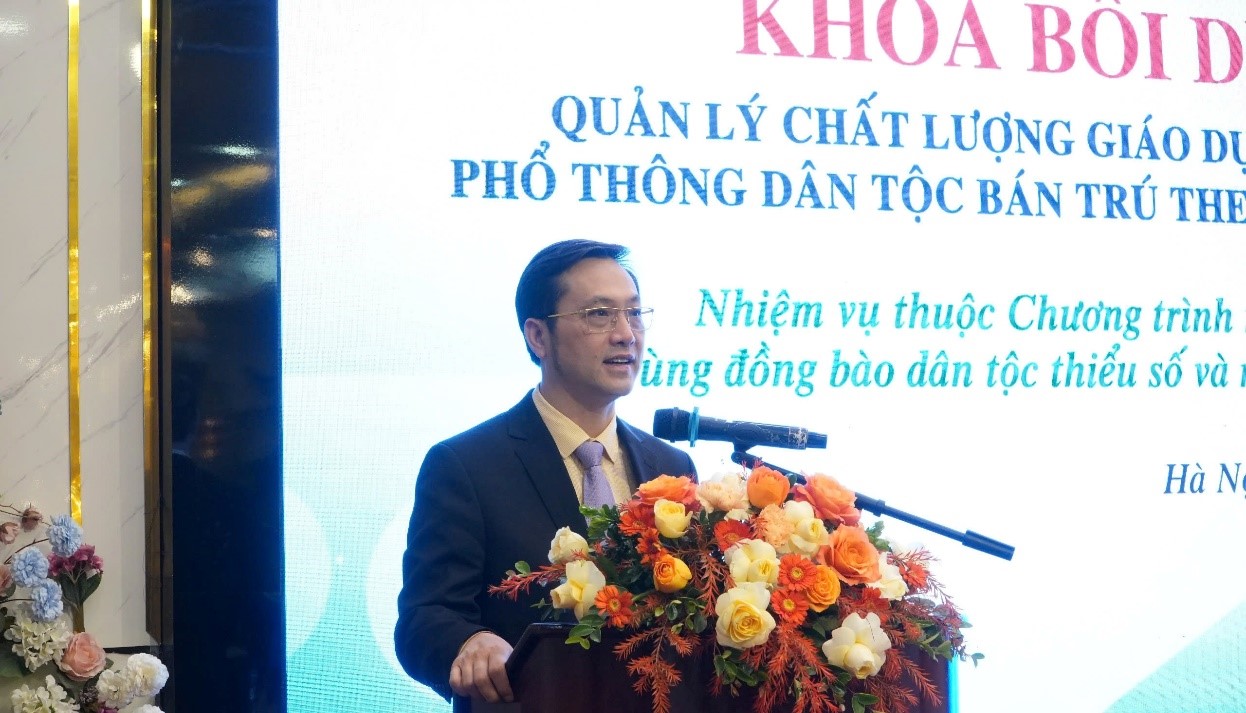 Học viện Quản lý Giáo dục tổ chức bồi dưỡng tập huấn cho hiệu trưởng, phó hiệu trưởng trường Phổ thông dân tộc nội trú, Phổ thông dân tộc bán trú theo Chương trình giáo dục phổ thông năm 2018 - nhiệm vụ thuộc Chương trình mục tiêu Quốc gia năm 2025