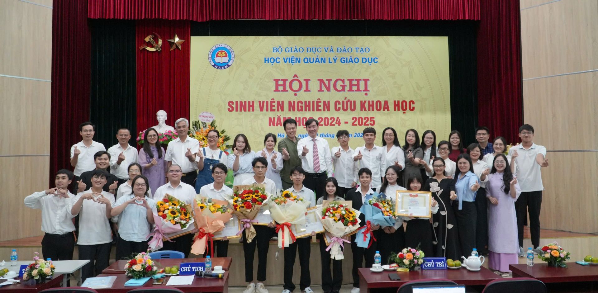 Nghiên cứu khoa học và đào tạo: Hoạt động song hành trong cơ sở giáo dục đại học