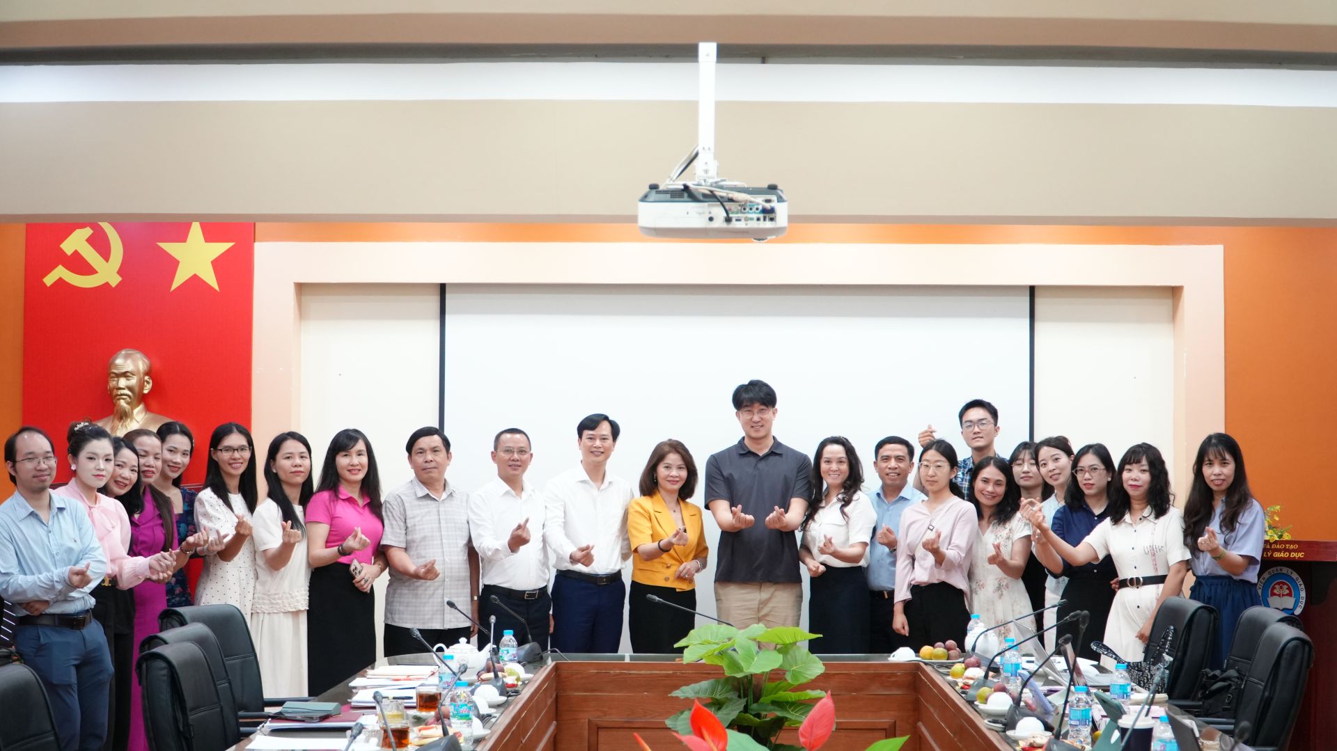 🎓 Thúc đẩy hợp tác quốc tế trong phát triển các chương trình giáo dục học sinh khuyết tật và nâng cao năng lực đội ngũ giáo viên