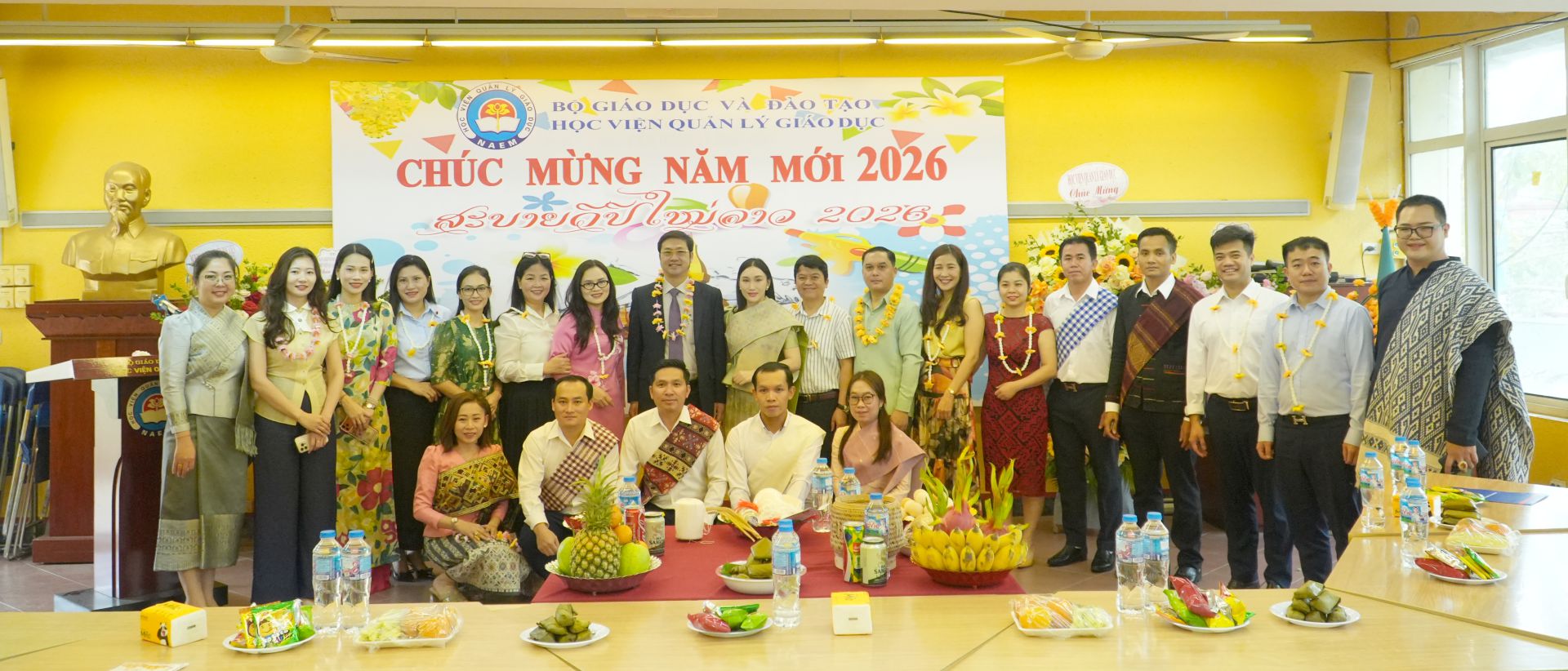 Đón Tết Bunpimay cùng lưu học sinh Lào tại Học viện Quản lý giáo dục.