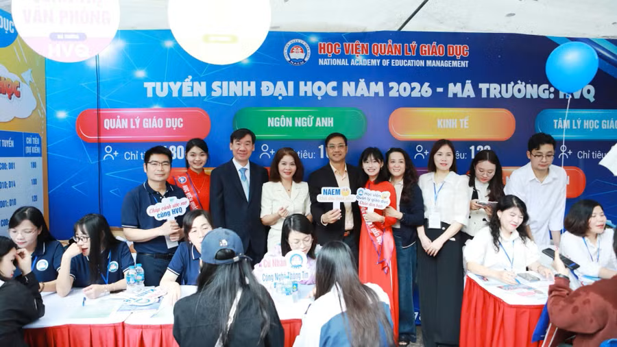 Hướng đi khác biệt trong đào tạo công nghệ thông tin tích hợp AI trong giáo dục