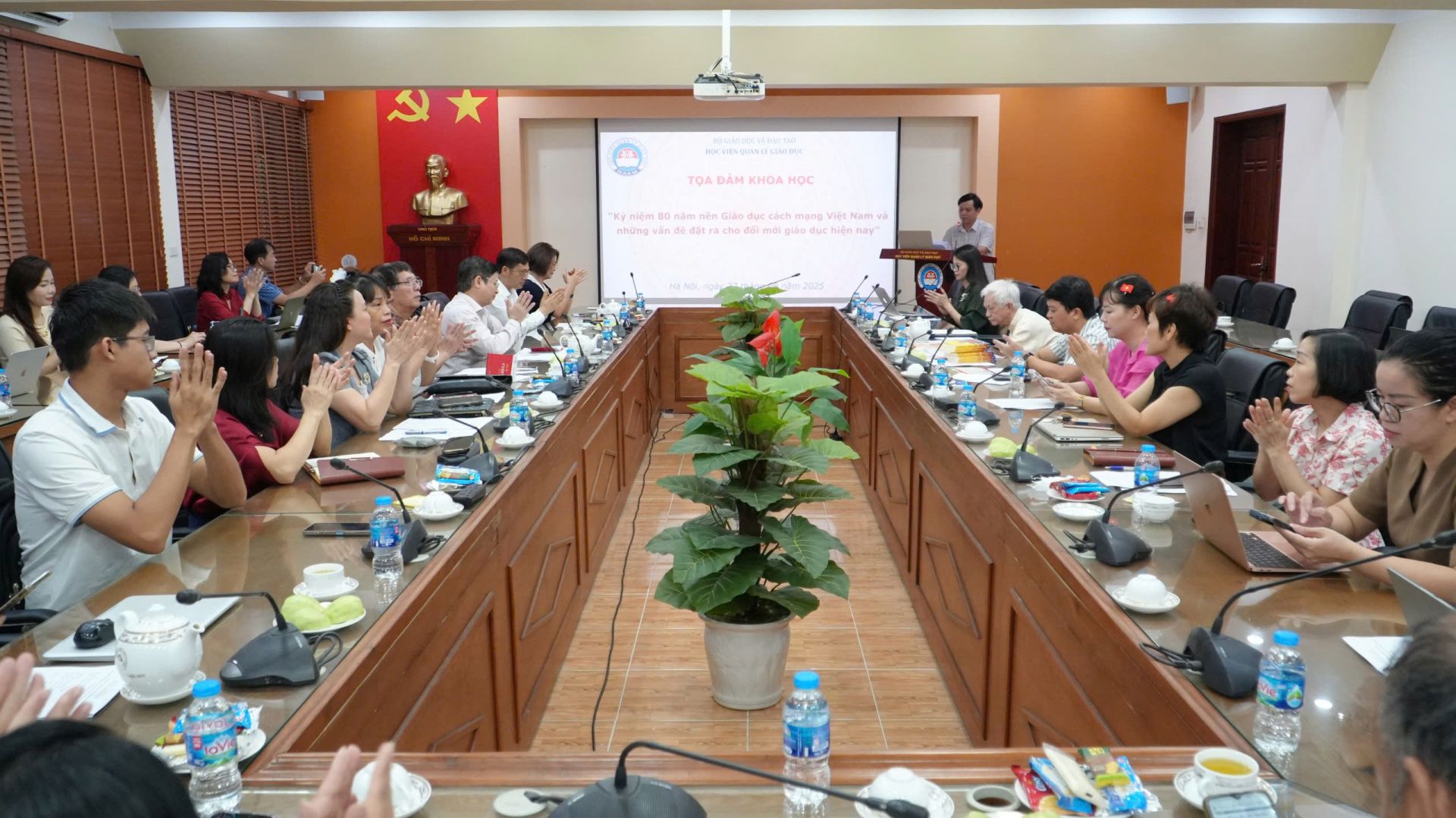 Seminar khoa học: “Kỷ niệm 80 năm nền Giáo dục cách mạng Việt Nam và những vấn đề đặt ra cho đổi mới giáo dục hiện nay”