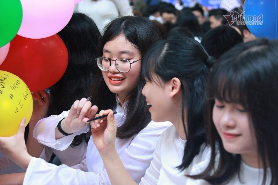 Bộ Trưởng Bộ Giáo dục và Đào tạo Nguyễn Kim Sơn ban hành Chỉ thị năm học 2021-2022
